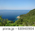 ギリシャの夏とエメラルドグリーンの地中海30 68940904