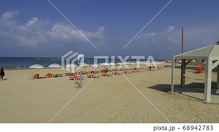 イスラエル死海のビーチ 68942783