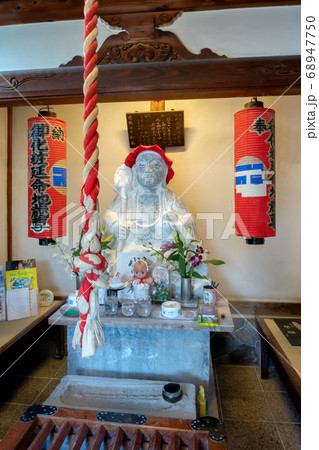 東京都港区三田の玉鳳寺の化粧地蔵尊 東京都港区三田の玉鳳寺の化粧地蔵尊 68947750