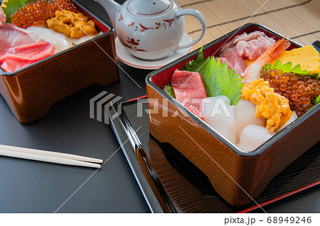 海鮮丼 重箱イメージ 海鮮丼 重箱イメージ 68949246