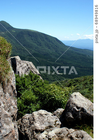 九重　猟師山登山　くじゅう連山、阿蘇五岳の眺望を楽しみながら登るトレッキングコース 68949816