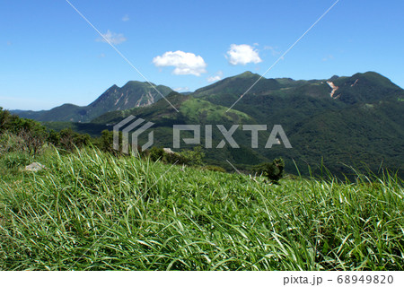 九重　猟師山登山　くじゅう連山、阿蘇五岳の眺望を楽しみながら登るトレッキングコース 68949820