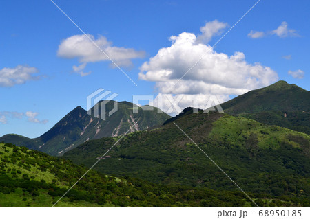 九重　猟師山登山　くじゅう連山、阿蘇五岳の眺望を楽しみながら登るトレッキングコース 68950185