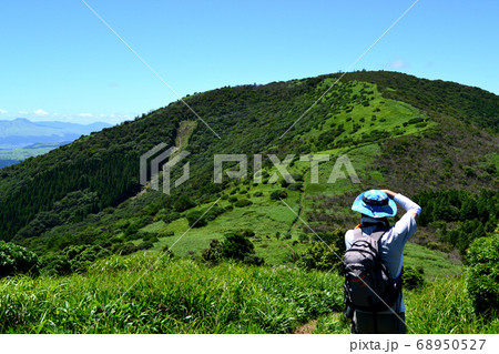 九重　猟師山登山　くじゅう連山、阿蘇五岳の眺望を楽しみながら登るトレッキングコース 68950527