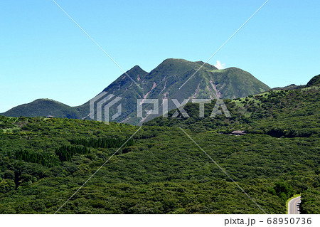 九重　猟師山登山　くじゅう連山、阿蘇五岳の眺望を楽しみながら登るトレッキングコース 68950736