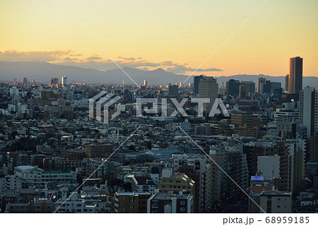 文京シビックから見た池袋方面の夕景 文京シビックから見た池袋方面の夕景 68959185