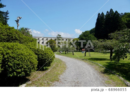 晴天の笹流ダム・バットレスダム 68966055