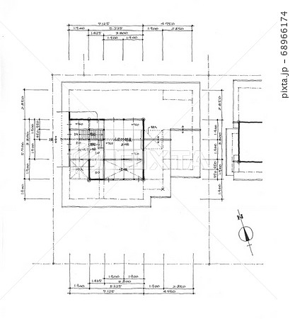 Free Hand Layout Drawing 手描きの住宅設計平面配置図面のイラスト素材