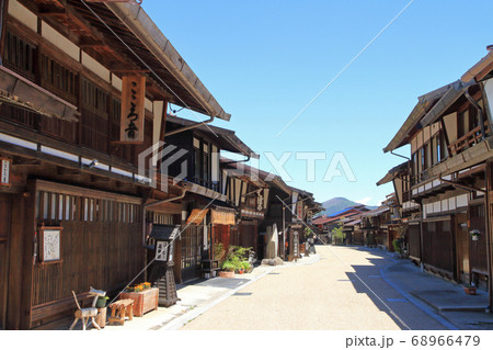 中山道 奈良井宿の町並み 中山道 奈良井宿の町並み 68966479