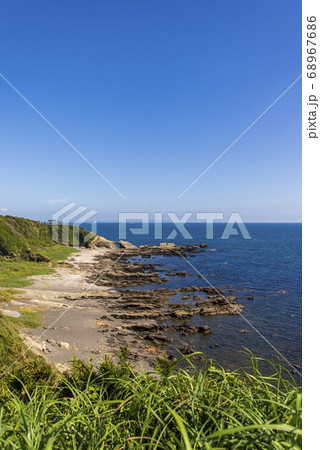 三浦半島・城ヶ島の馬の背洞門 三浦半島・城ヶ島の馬の背洞門 68967686
