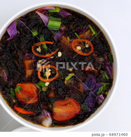 Top view seaweed soup with vegetable for Vietnamese vegan meal 68971460