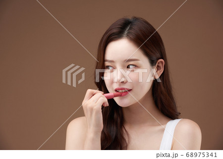 ビューティー 女性 女 68975341