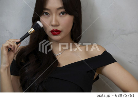 ビューティー 美容 女性 68975761