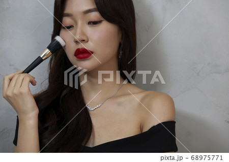 ビューティー 美容 女性 68975771