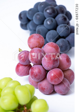 ぷりっぷりっ！ ぶどう三色、つぶ揃え／巨峰、シャインマスカット、クイーンニーナ 68977230