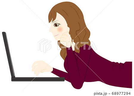 パソコン　女性　上半身 68977294