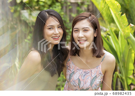 Women's Journey Resort 68982435