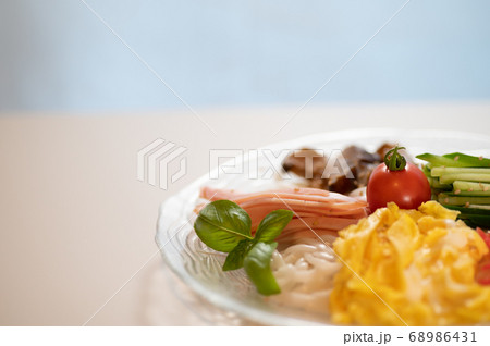 ダイエットに糖質ゼロ麺 68986431