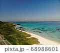 角島の海岸と青い海 68988601