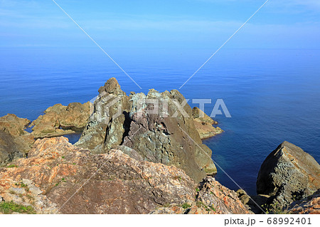 佐渡ヶ島の日本海の夏景色 68992401