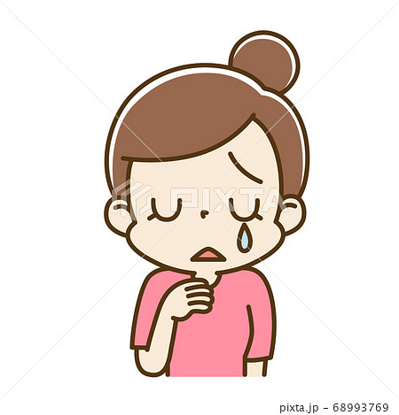 悲しんでいる若い女性 ママ 68993769