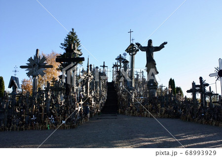 独立の軌跡。バルト三国リトアニアの無形文化遺産十字架の丘 独立の軌跡。バルト三国リトアニアの無形文化遺産十字架の丘 68993929
