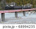 大井川第四橋りょうを渡るC10-8、SLかわね路 68994235