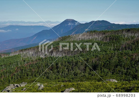 八ヶ岳中山からの北横岳と蓼科山 八ヶ岳中山からの北横岳と蓼科山 68998203