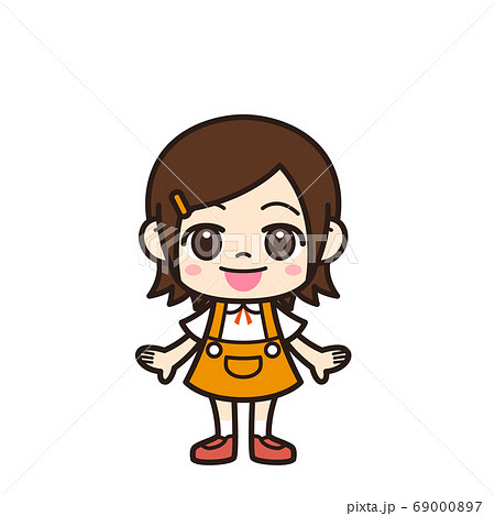 女の子　にっこり 69000897