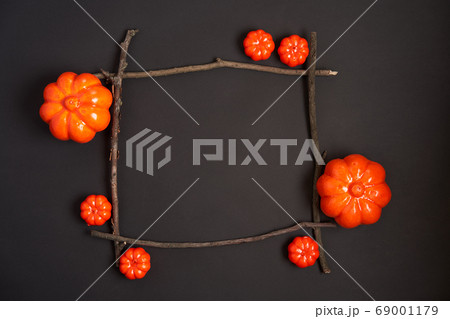 Halloween background, orange decorative plastic Halloween background, orange decorative plastic 69001179