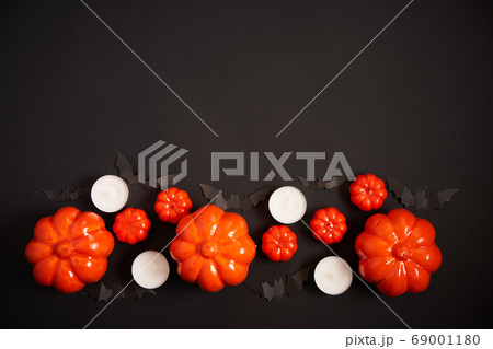 Halloween background, orange decorative plastic Halloween background, orange decorative plastic 69001180