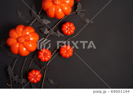 Halloween background, orange decorative plastic 69001194