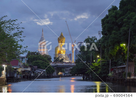 The Giant Golden Buddha in Wat Paknam Phasi 69004564