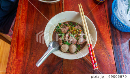 Small Noodles with Fresh Beef Balls on the table 69006679