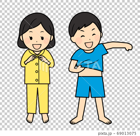 パジャマに着替える子供のイラスト素材