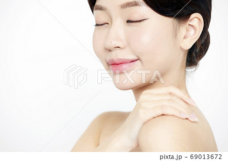 女性 女 女の子 69013672