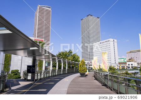 岐阜駅前都市風景 岐阜駅北口 駅前広場 岐阜駅前都市風景 岐阜駅北口 駅前広場 69021906