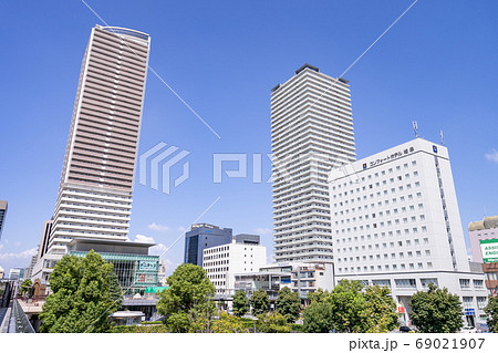 岐阜駅前都市風景　岐阜駅北口　駅前広場 69021907