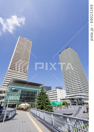 岐阜駅前都市風景　岐阜駅北口　駅前広場 69023169