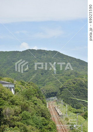 【JR紀勢本線　和深駅】海が見える田舎の駅 69025590