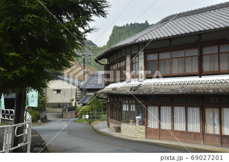 【三重県 津市】伊勢本海道、奥津宿の町並み 【三重県 津市】伊勢本海道、奥津宿の町並み 69027201