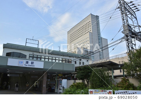 【三重県】津駅前の都市風景 69028050