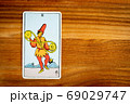 タロットカード　小アルカナ　ペンタクルス2 69029747