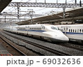 N700系新幹線の通過 69032636
