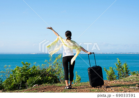旅する女性 69033591