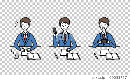 勉強する男子中高生とスマホ 勉強する男子中高生とスマホ 69033757