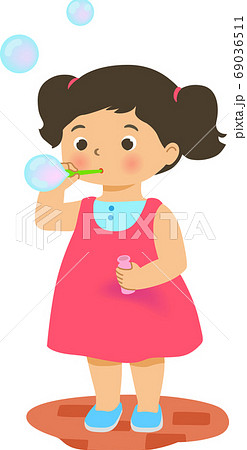 シャボン玉で遊ぶ子供 女の子のイラスト素材