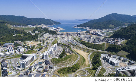 《宮城県》女川の街並みの空撮 69036515