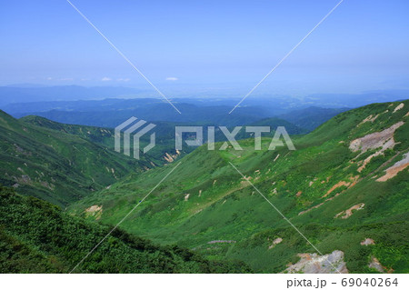 月山と高山植物 69040264
