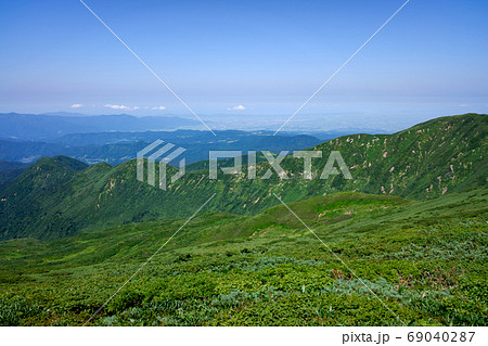 月山と高山植物 69040287
